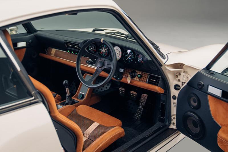 Theon Design Porsche 911 Restomod 3