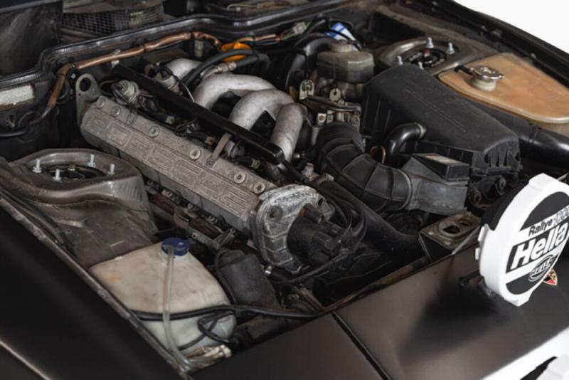 1983 Porsche 944 Coupe 4