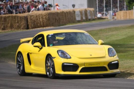 保时捷申请无人机技术专利，助力驾驶者实现更快圈速