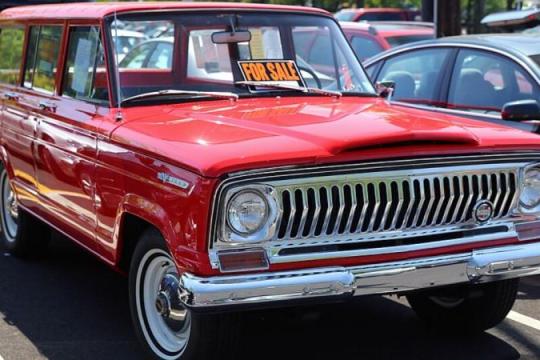 买家称卖家保证1966年Jeep Wagoneer为正品，细节却揭露真相