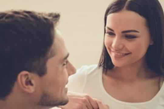 什么是恋爱中的米色旗？含义、例子与建议