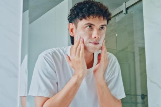 找到适合你的洗脸频率，打造最清透的肌肤