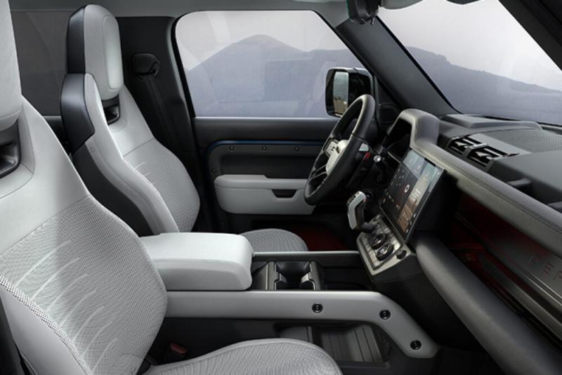 2026 Land Rover Defender 3
