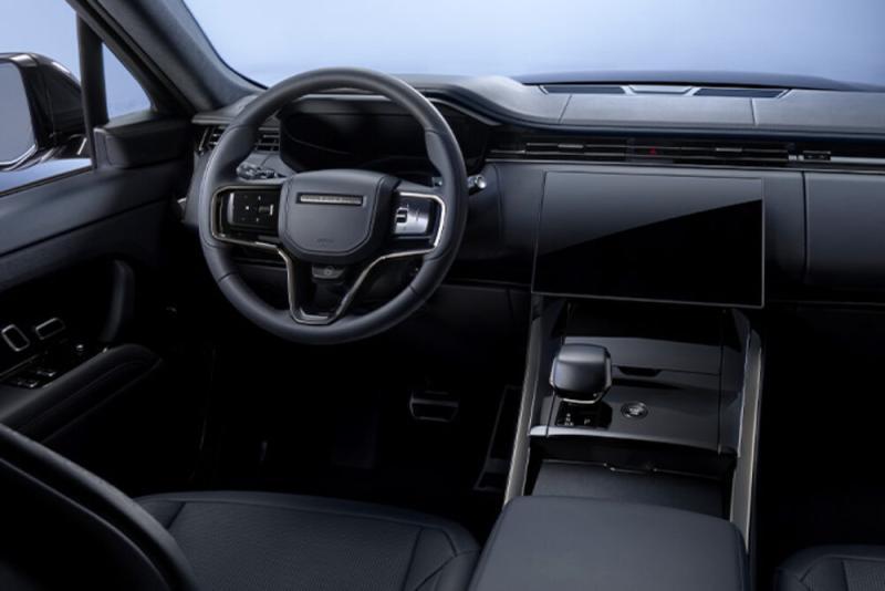2025 Range Rover Sport SV Black 3