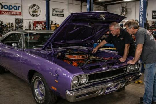 一位车主讲述：修理工坚持说1970年款Road Runner必须全面大修，但细节却让人怀疑