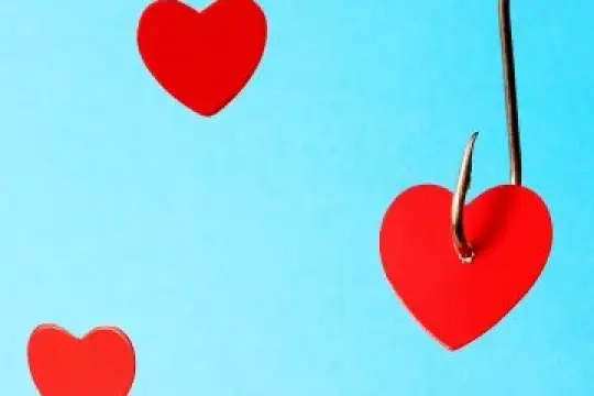 古老的媒人艺术是否将取代现代交友软件？