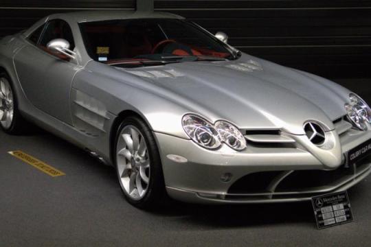 梅赛德斯SLR迈凯伦：将F1技术带入街道的传奇之作