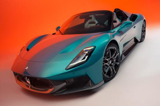 2026款玛莎拉蒂MCPura：将MC20的卓越性能全面升级，打造赛道利器