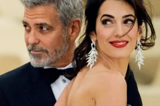 这些明星情侣年龄差竟然这么大，你知道吗？