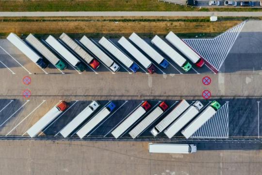 英国警方查获藏于宾利汽车零件中的600万支走私香烟