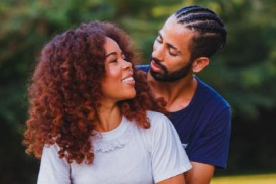 两人之间磁性吸引的17个明显信号