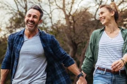 如何在恋爱中慢慢来：13个实用建议