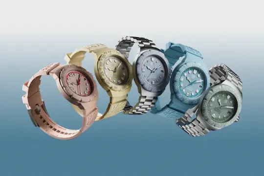 TAG Heuer 推出五款全新夏日柔和色彩腕表