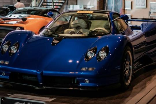 帕加尼Zonda：让碳纤维焕发浪漫魅力的传奇超跑