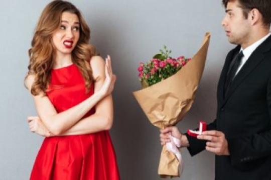 如何告诉别人你对他们没兴趣：23个实用建议