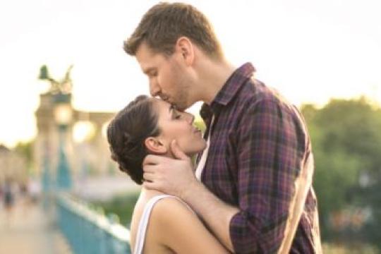 让男人爱上你的17个专业秘诀