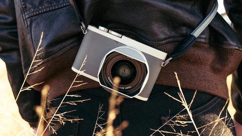 Leica Q2 Ghost by Hodinkee