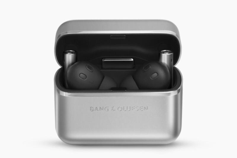 Bang Olufsen Beo Grace Earbuds 2