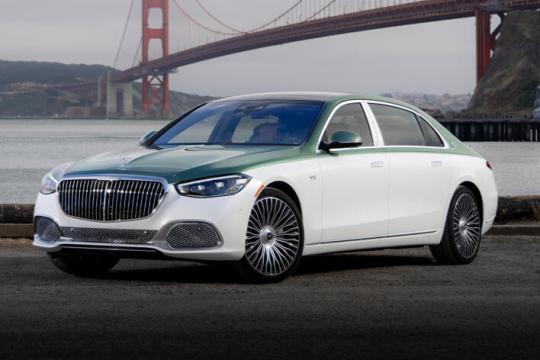 梅赛德斯-迈巴赫限量25台的翡翠岛版，灵感源自蒙特雷绿色海岸线