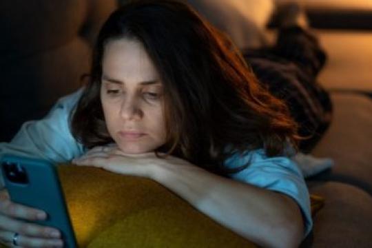 男生喜欢你却不打电话的17个可能原因