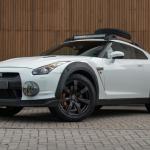 普林斯将日产GT-R改装成全地形越野车，提升悬挂5英寸