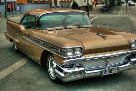 1958款奥兹莫比尔Super 88与1958款别克Special：谁更经得起时间考验？
