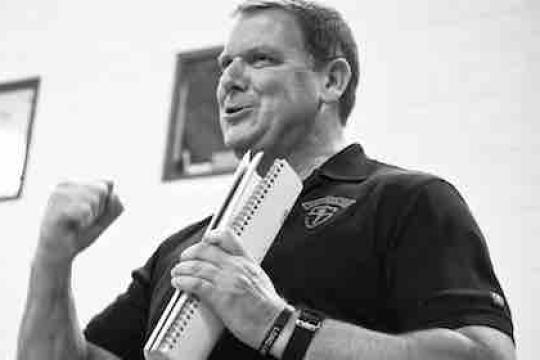 播客第354期：智慧与力量——成为全面男人的建议与启发