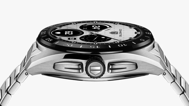 TAG Heuer Connected Watch侧面