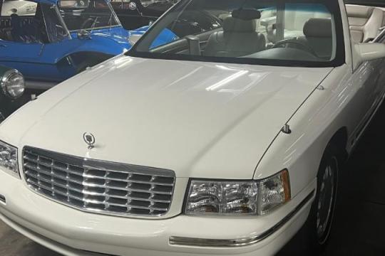 凯迪拉克DeVille Phaeton版如何保持其独特风采