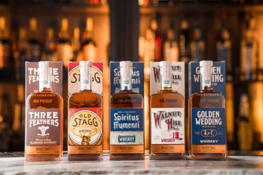 布法罗追踪酒厂复兴五个绝版威士忌品牌，推出禁酒令系列