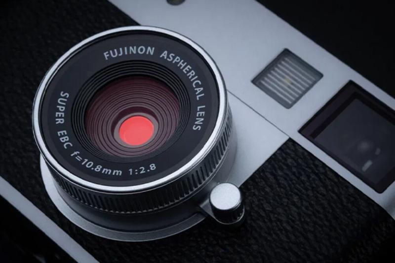 Fujifilm X Half Camera 1