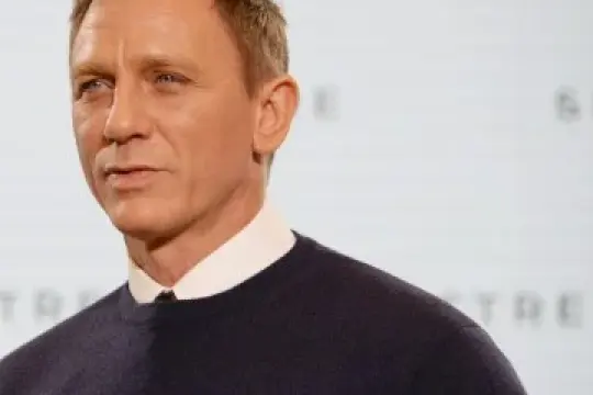 头发稀疏也能帅气十足——教你如何打造理想造型