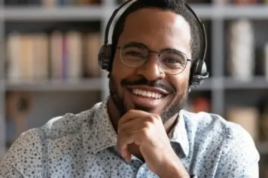 如何在Zoom视频会议中保持得体形象（如果你还在乎的话）