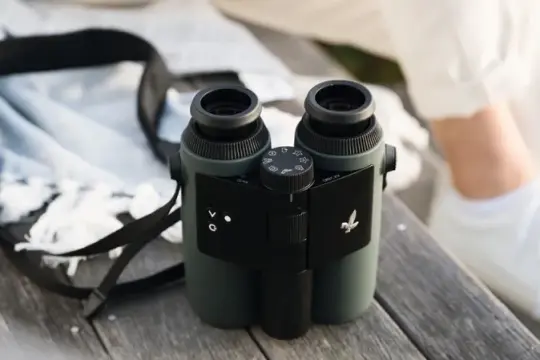 这款全新智能望远镜利用人工智能帮你识别野生动物