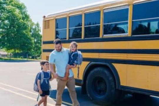 爸爸们的开学攻略