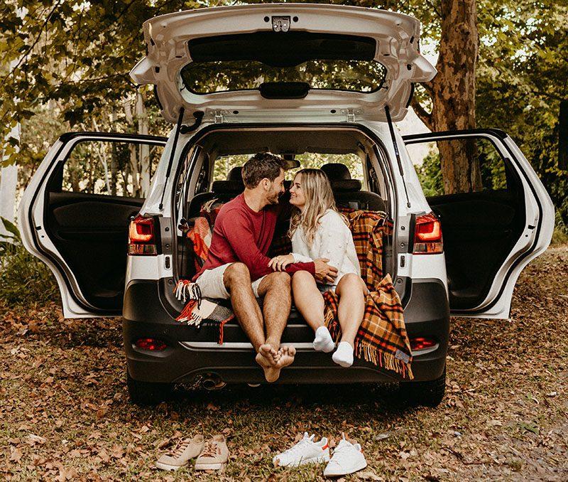flirty first date questions - couple in back of car