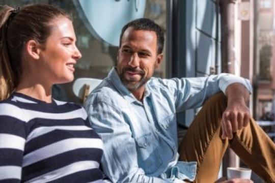 17个明显迹象表明男人正在爱上你