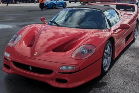 定义90年代速度新纪元的十款经典汽车