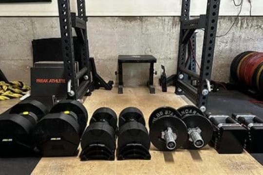 可调节哑铃评测：哪款值得入手？