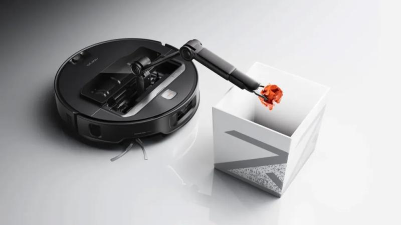 Roborock Saros Z70 Robot Vacuum