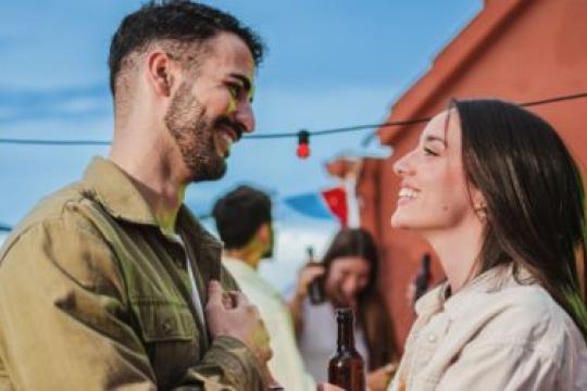 50句调情开场白，轻松打破尴尬