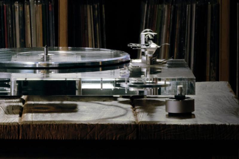 Audio Technica AT LPA2 Turntable 4