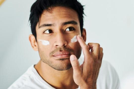 每天早上像浣熊一样？教你如何消除眼袋困扰