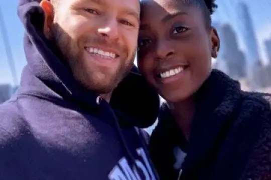 在种族紧张时期如何支持你的黑人伴侣