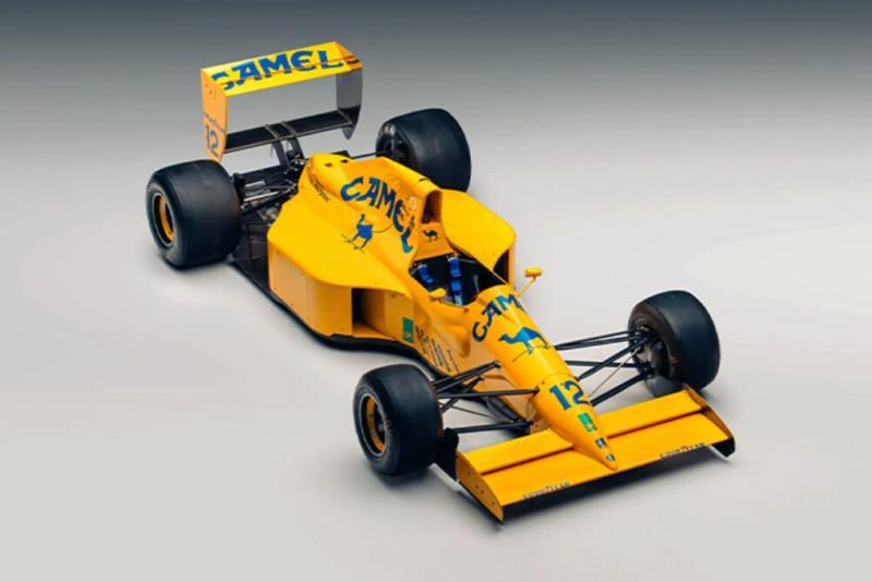 Camel F1 Countach and Lotus 1