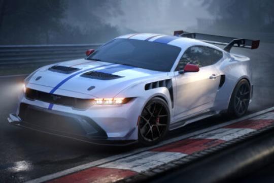 福特为美国250周年庆典打造815马力Mustang GTD星条旗涂装