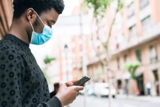 疫情封锁期间，这些约会应用通过四项新功能让爱情持续燃烧