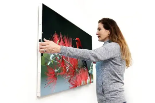 谁还需要遥控器？这款全无线电视让你用手势轻松换台