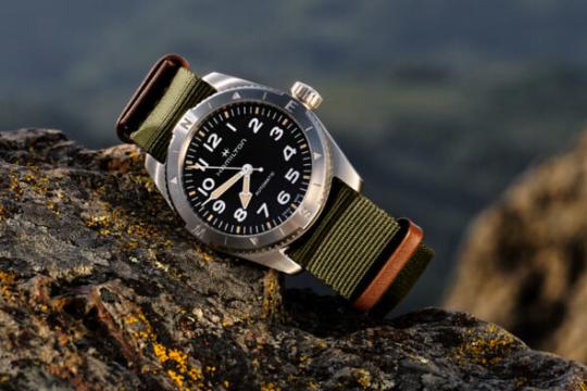 汉密尔顿卡其野战探险表：可靠耐用且极具冒险风格的NATO表带腕表