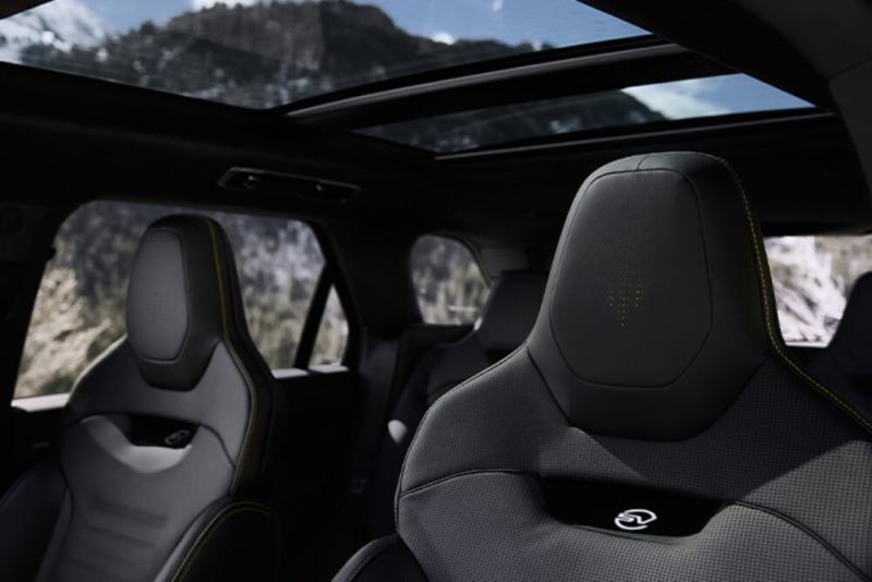 2026 Range Rover Sport SV Winter Dusk Edition 3